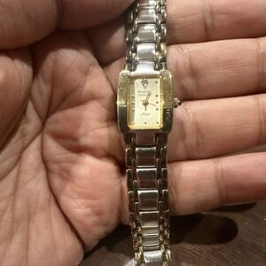 Working Armitron Now Diamond Women Watch 16mm Two‎ Tone Steel Champagne Quartz